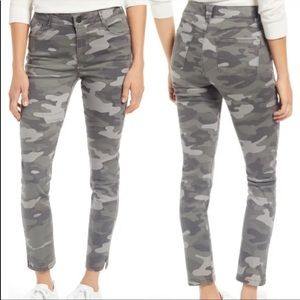 Wit & Wisdom Gray Camo Print Jeans Size 10